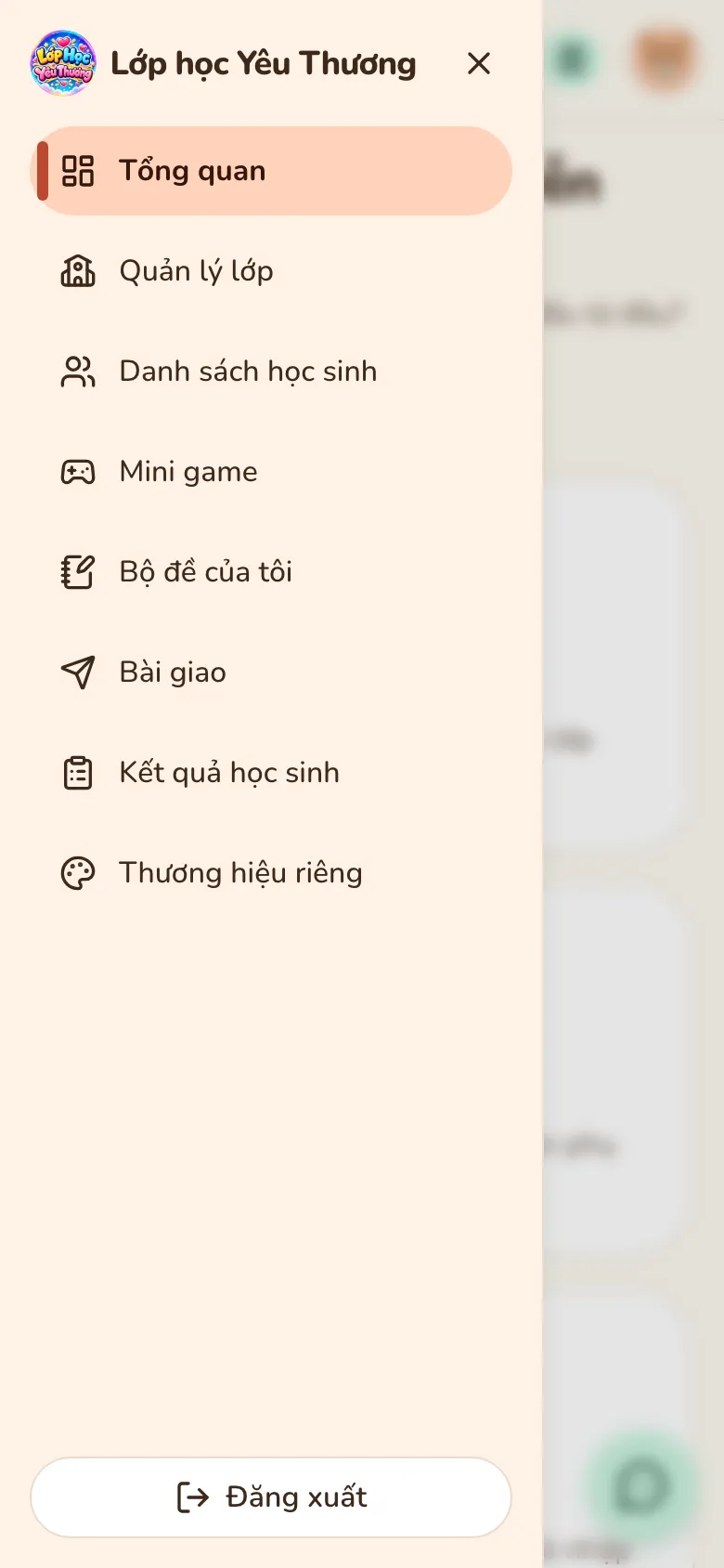 Menu trên điện thoại mở từ bên trái, liệt kê các chức năng và nút Đăng xuất ở cuối.